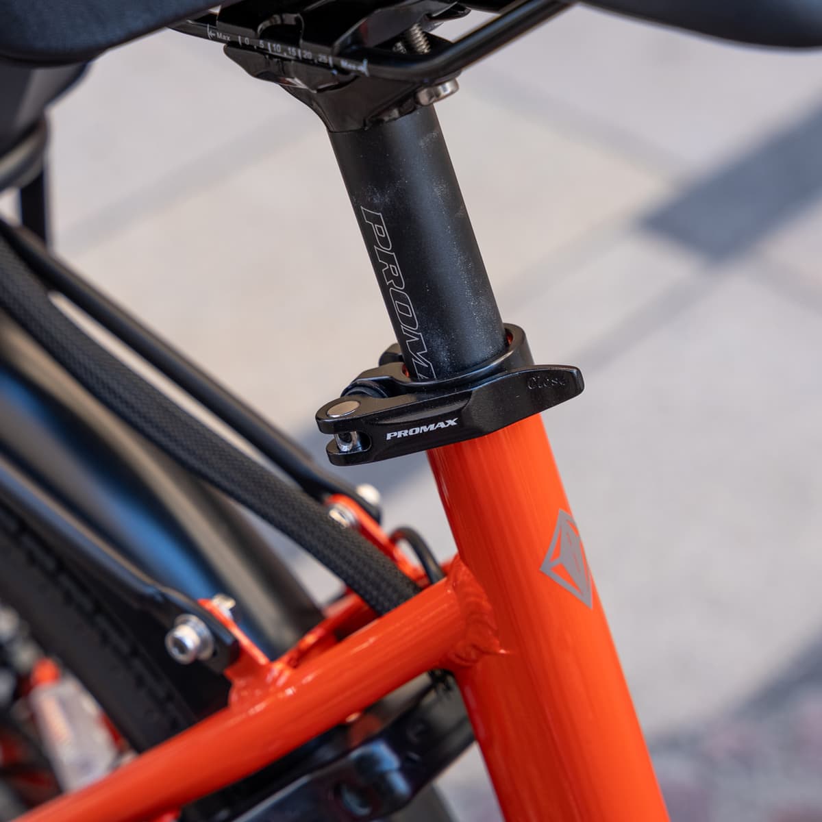 VELMO PULSE 折りたたみ電動自転車