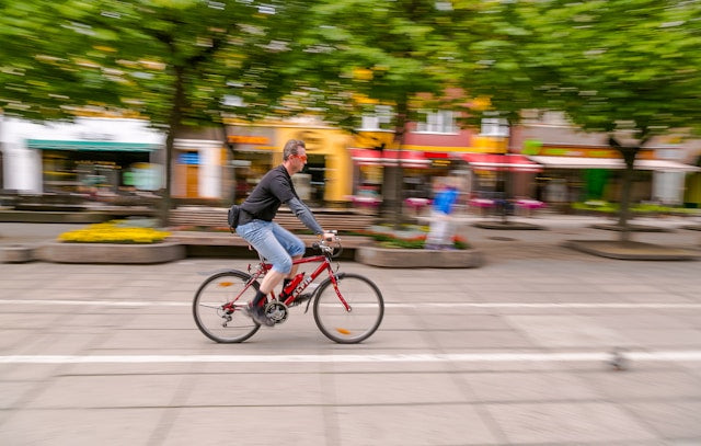 【快適な移動手段】電動アシスト自転車が通勤におすすめな4つの理由